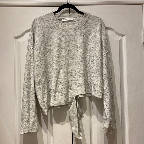 Seven Sisters Sweater in Size L - Picture 2 of 6